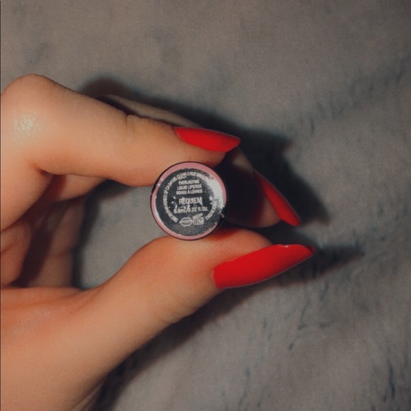 kat von d everlasting liquid lipstick - Picture 2 of 3